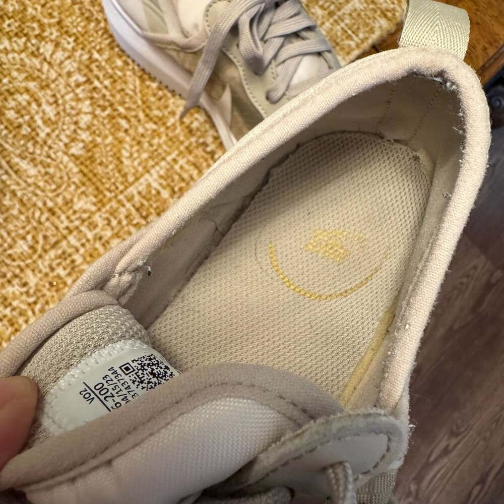 Nike Court Vision Alta TXT Women 8 Cream Saturn Gold Platform CW6536-200 - Picture 9 of 11